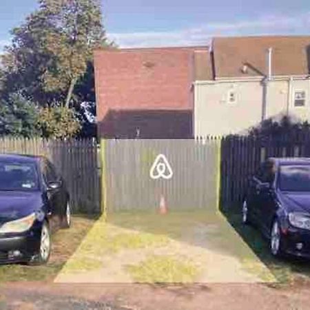Three Bed One Bath Apt 25 Mins To Nyc Belleville Exterior photo