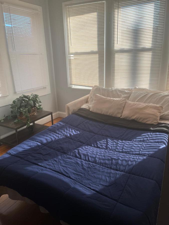 Three Bed One Bath Apt 25 Mins To Nyc Belleville Exterior photo